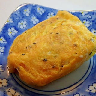 焼き餃子の黒胡麻オムレツ